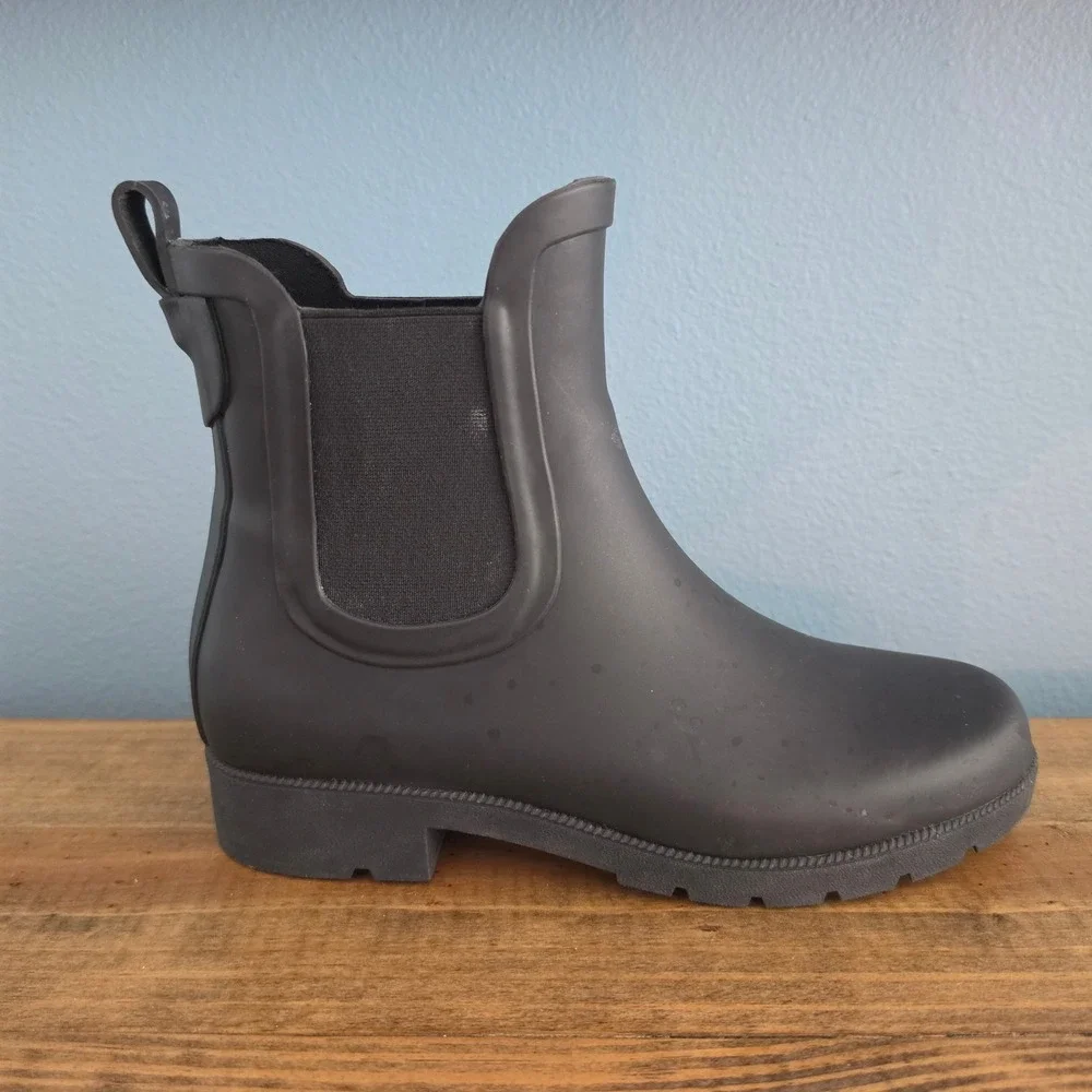 Eddie Bauer Womens Hailey Chelsea Rain Boots Waterproof Rubber Lug Sole Size 7
